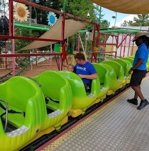 Meet your Posher, Houston